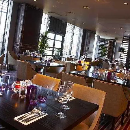 Village Hotel Leeds South 