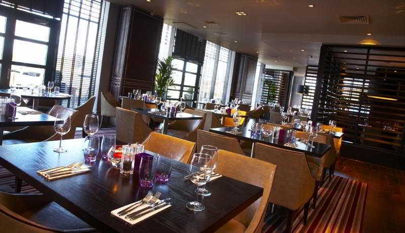 Village Leeds South 4* Лидс