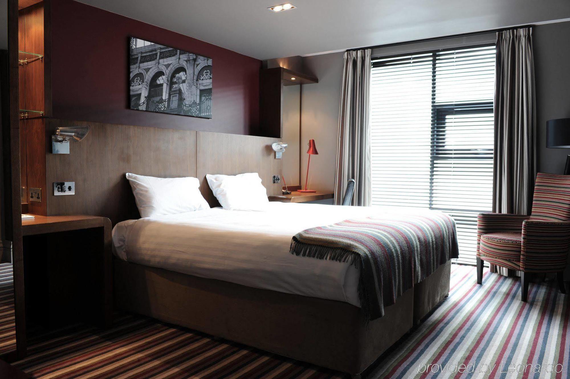 Village South Hotel